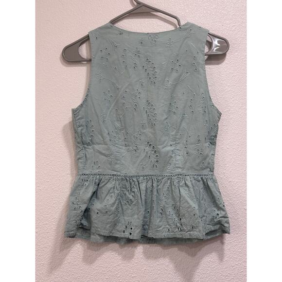 Universal Thread Eyelet Lace Babydoll Blouse - Picture 4 of 5